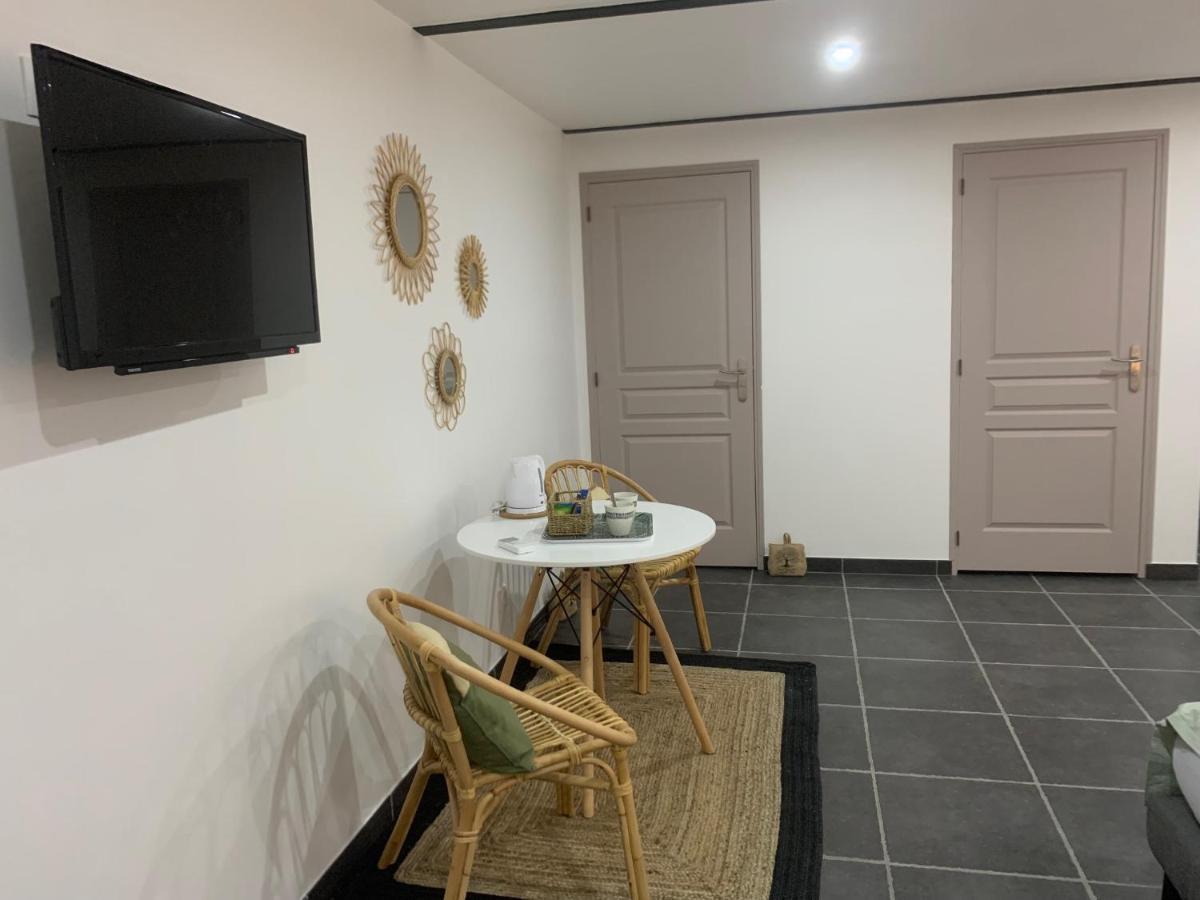 Aux Fines Bulles Gite Et Chambres D Hotes Neuve-Maison Ngoại thất bức ảnh