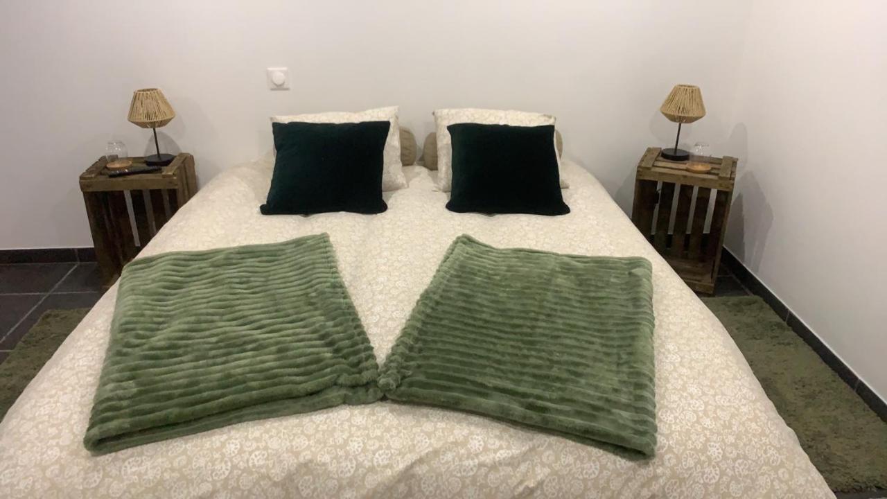 Aux Fines Bulles Gite Et Chambres D Hotes Neuve-Maison Ngoại thất bức ảnh