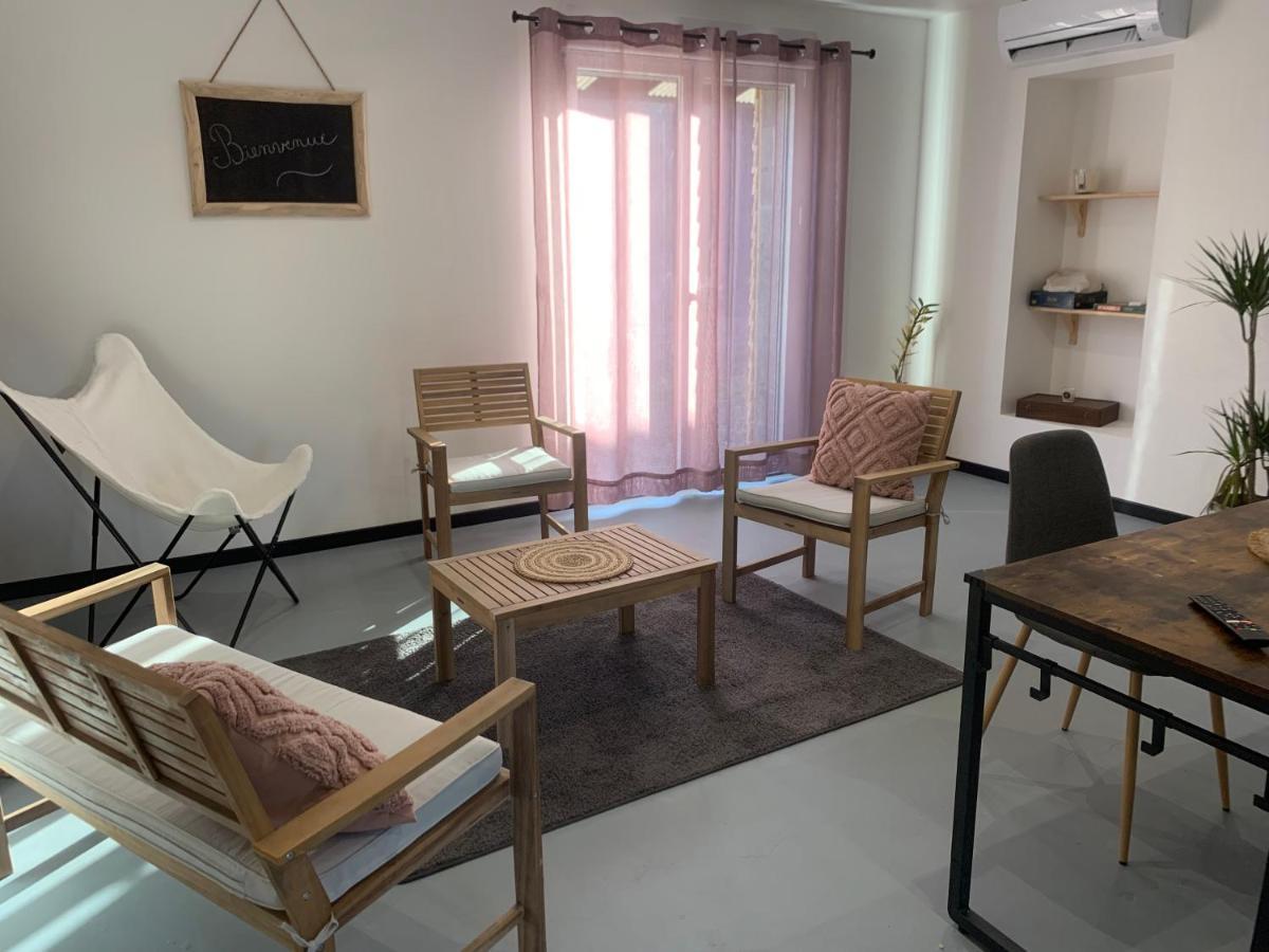 Aux Fines Bulles Gite Et Chambres D Hotes Neuve-Maison Ngoại thất bức ảnh