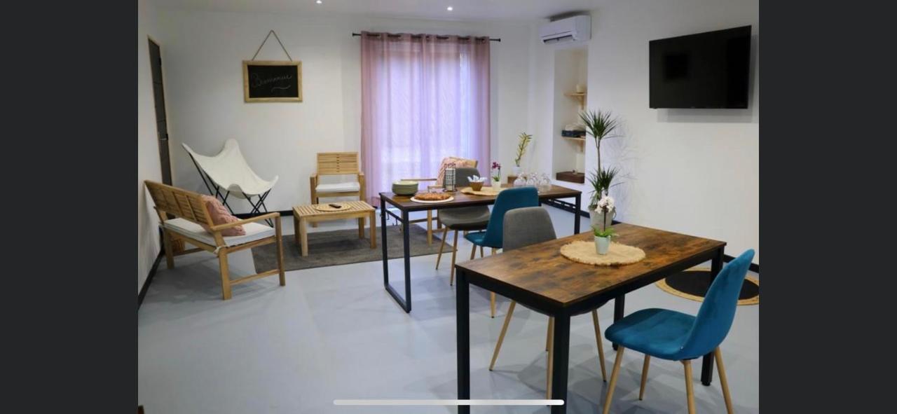 Aux Fines Bulles Gite Et Chambres D Hotes Neuve-Maison Ngoại thất bức ảnh
