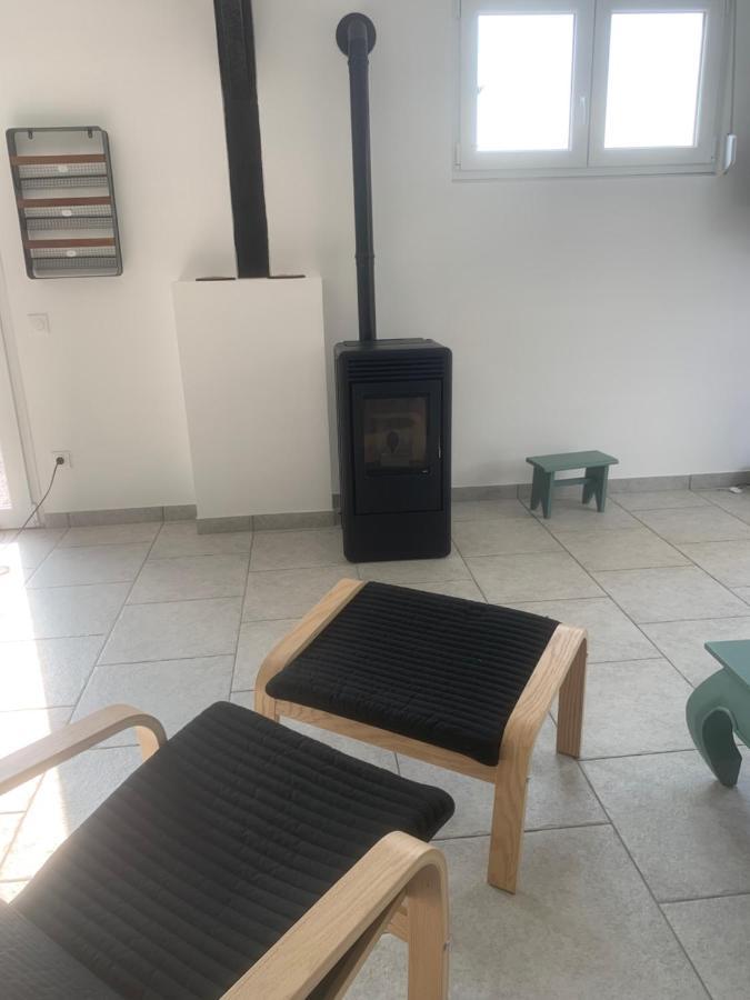 Aux Fines Bulles Gite Et Chambres D Hotes Neuve-Maison Ngoại thất bức ảnh